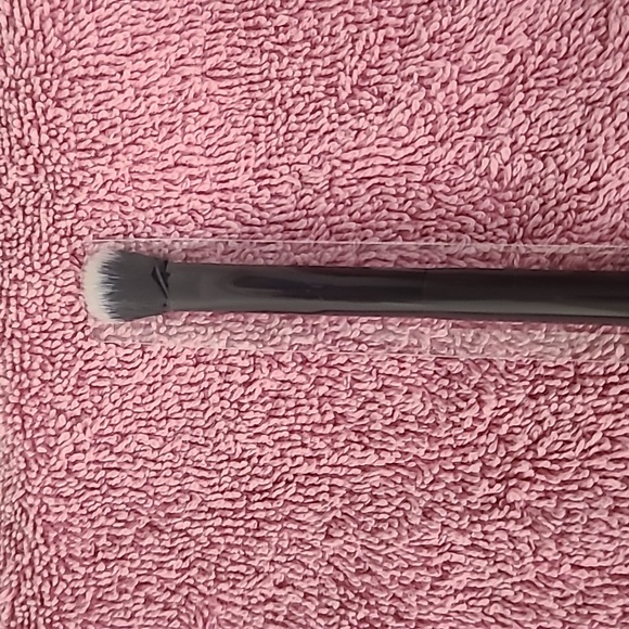 3 piece make up brush bundle - Picture 3 of 9